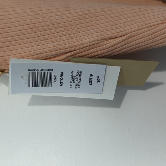 NWT Aritzia Wilfred Free Astoria Tank - Picture 3 of 4